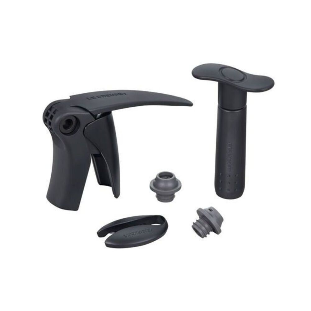 Le Creuset 5 Piece Wine Tools Gift Set GS-901 Wine Pump, Lever NEW in sealed box